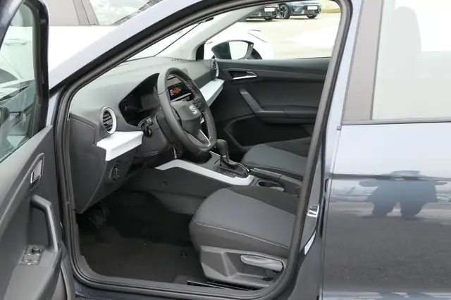 Seat Arona view 6