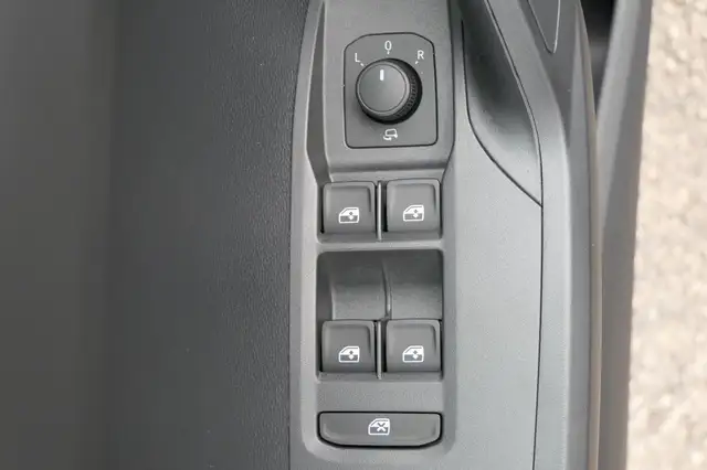 Seat Arona view 4