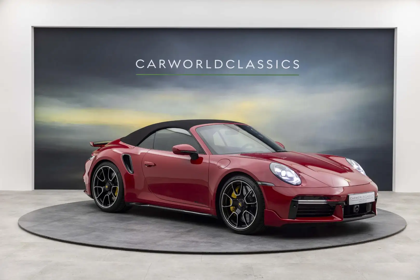 Porsche 992 992 - 3.8 TURBO S CABRIO AERO-KIT BURMESTER LIFT Rood - 2