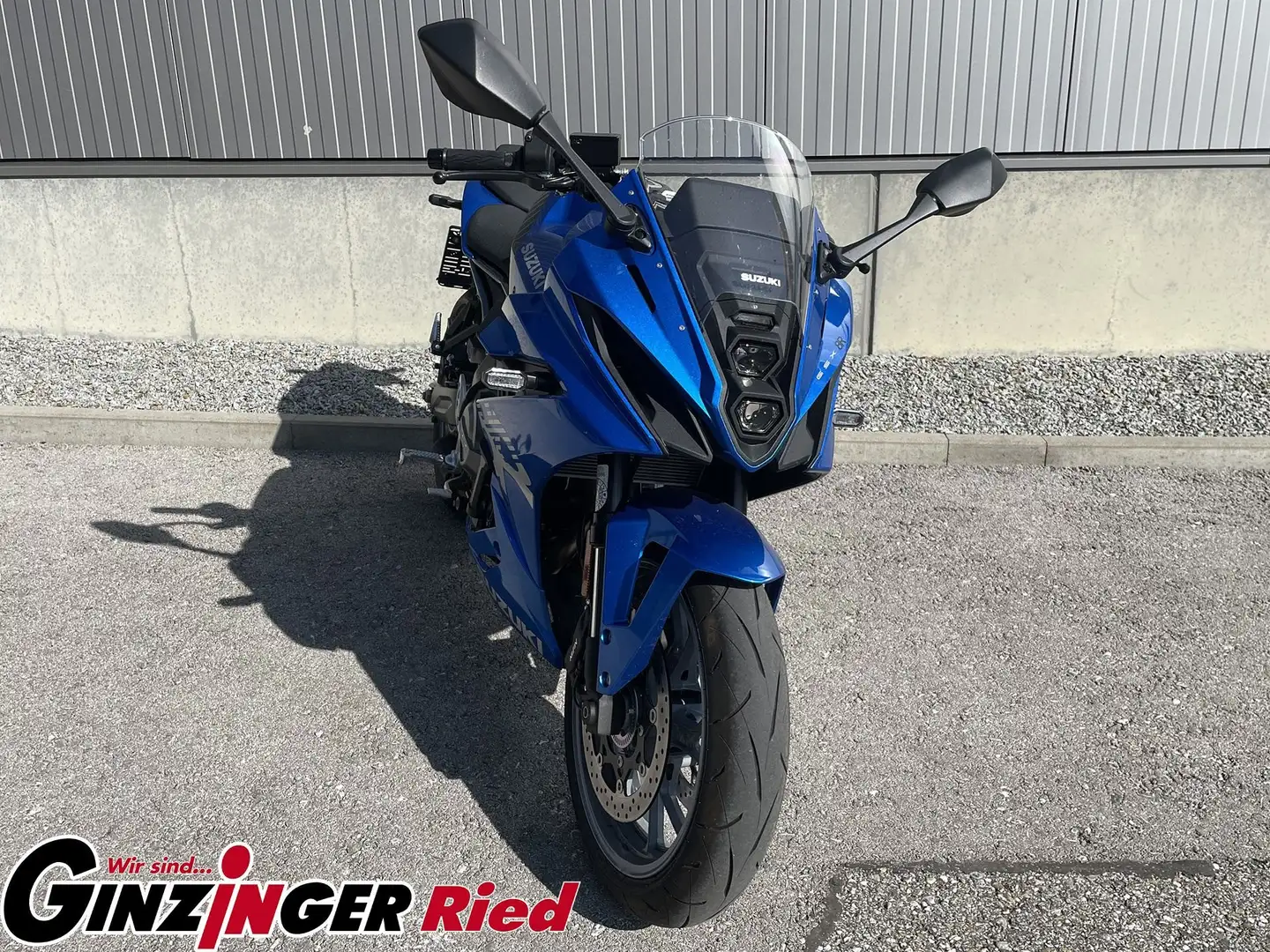 Suzuki GSX 8R - 2