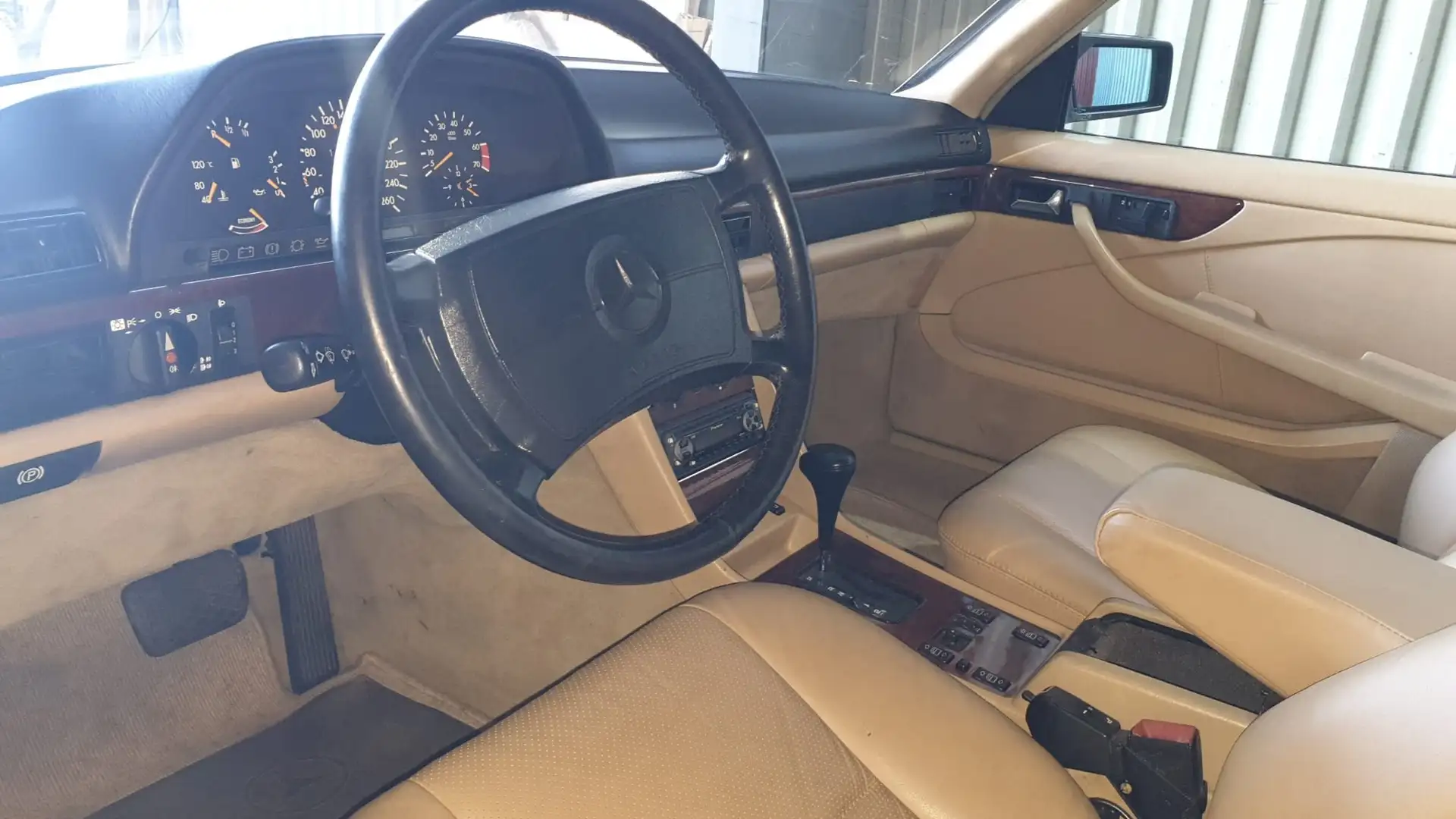 Mercedes-Benz 560 560 SEC Albastru - 2