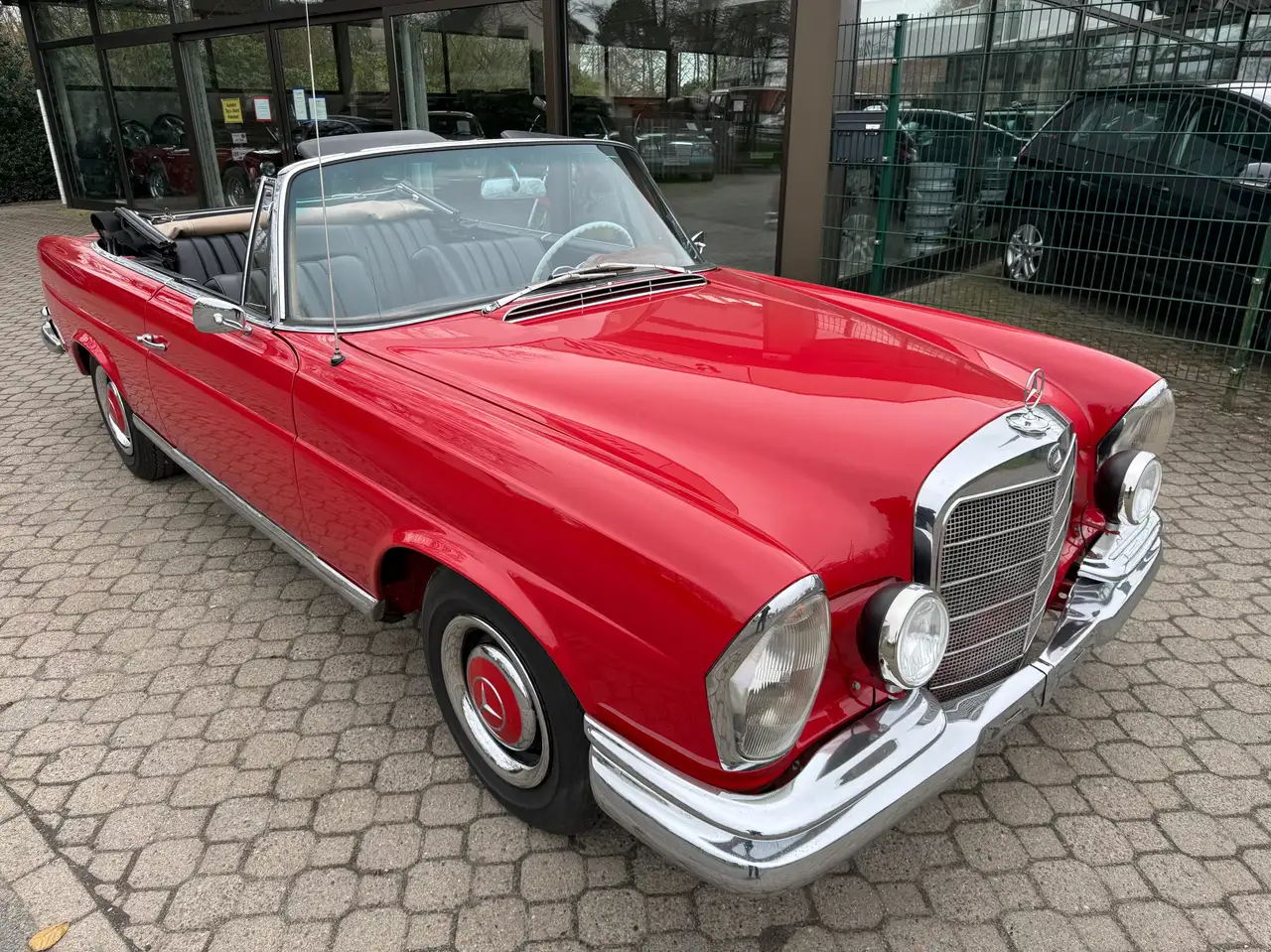 Mercedes-Benz 220 SEb W111 Cabrio *H-Kennzeichen*deutsches Fahrzeug*, foto 1