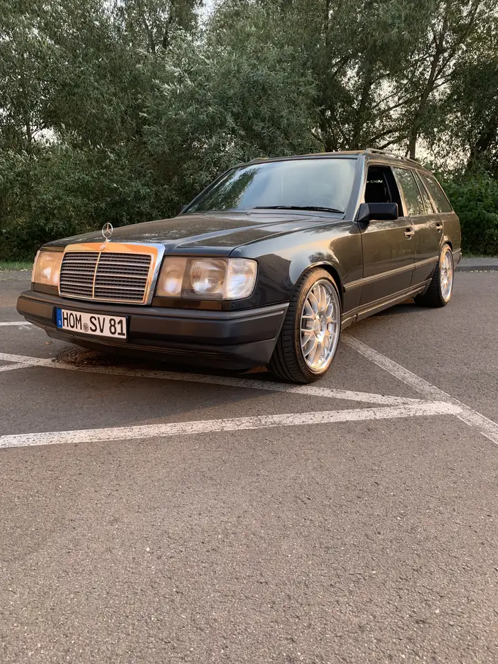 Mercedes-Benz E 230 E-Klasse TE, foto 2