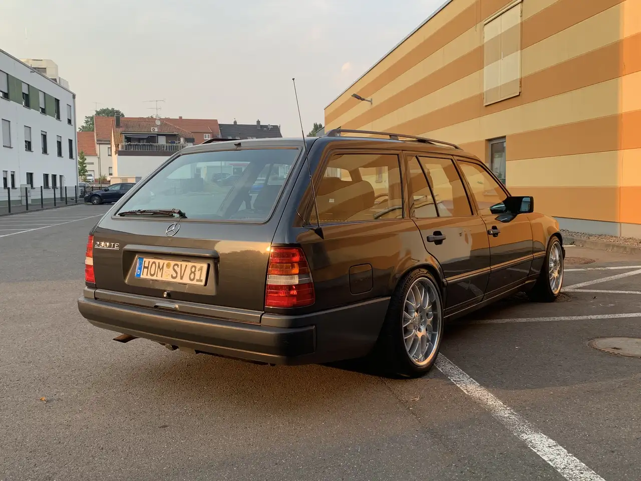 Mercedes-Benz E 230 E-Klasse TE, foto 4