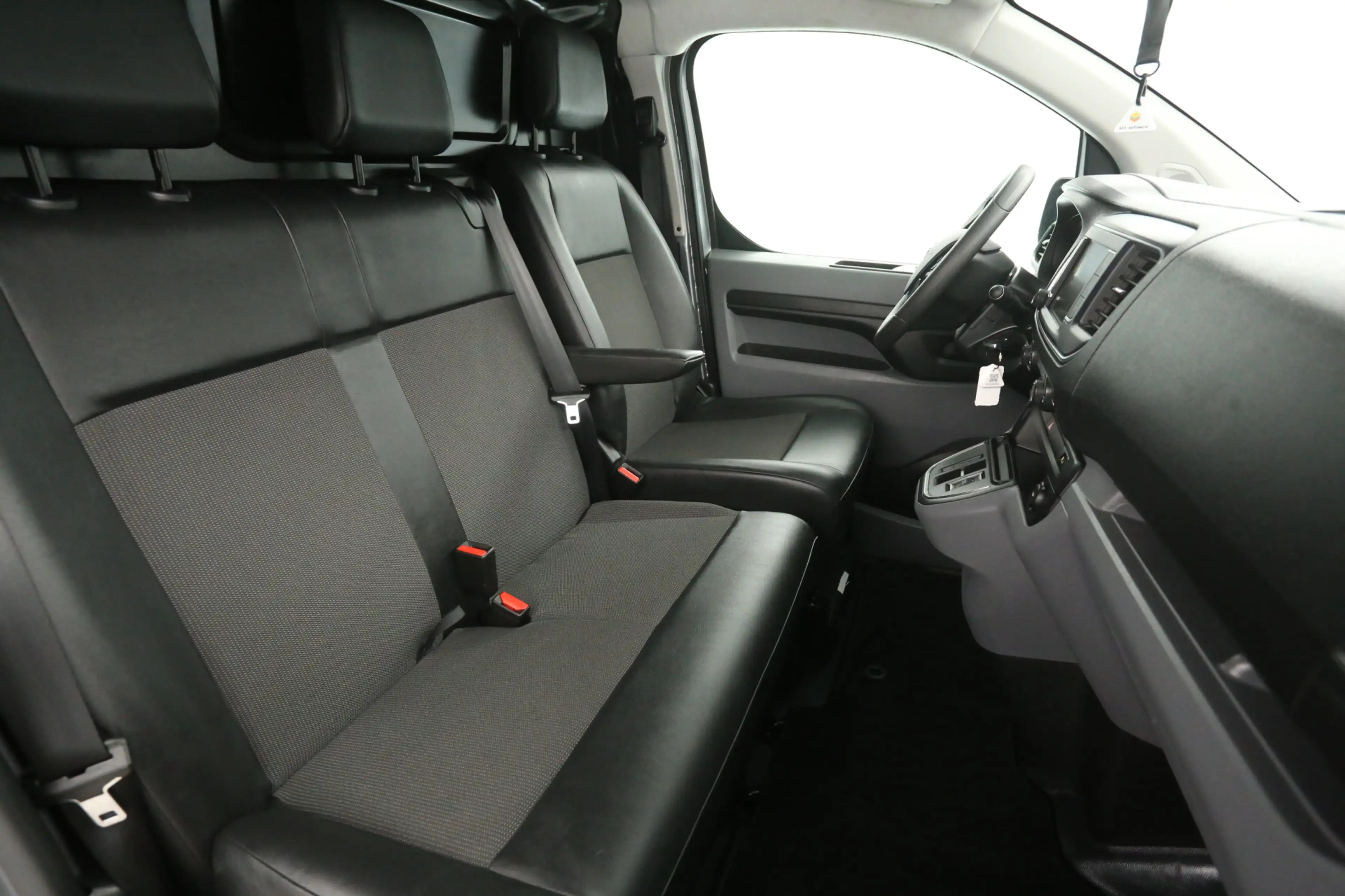 Peugeot e-Expert Toyota ProAce Extra Range 75 kWh L2H1 | Snelladen — photo 12