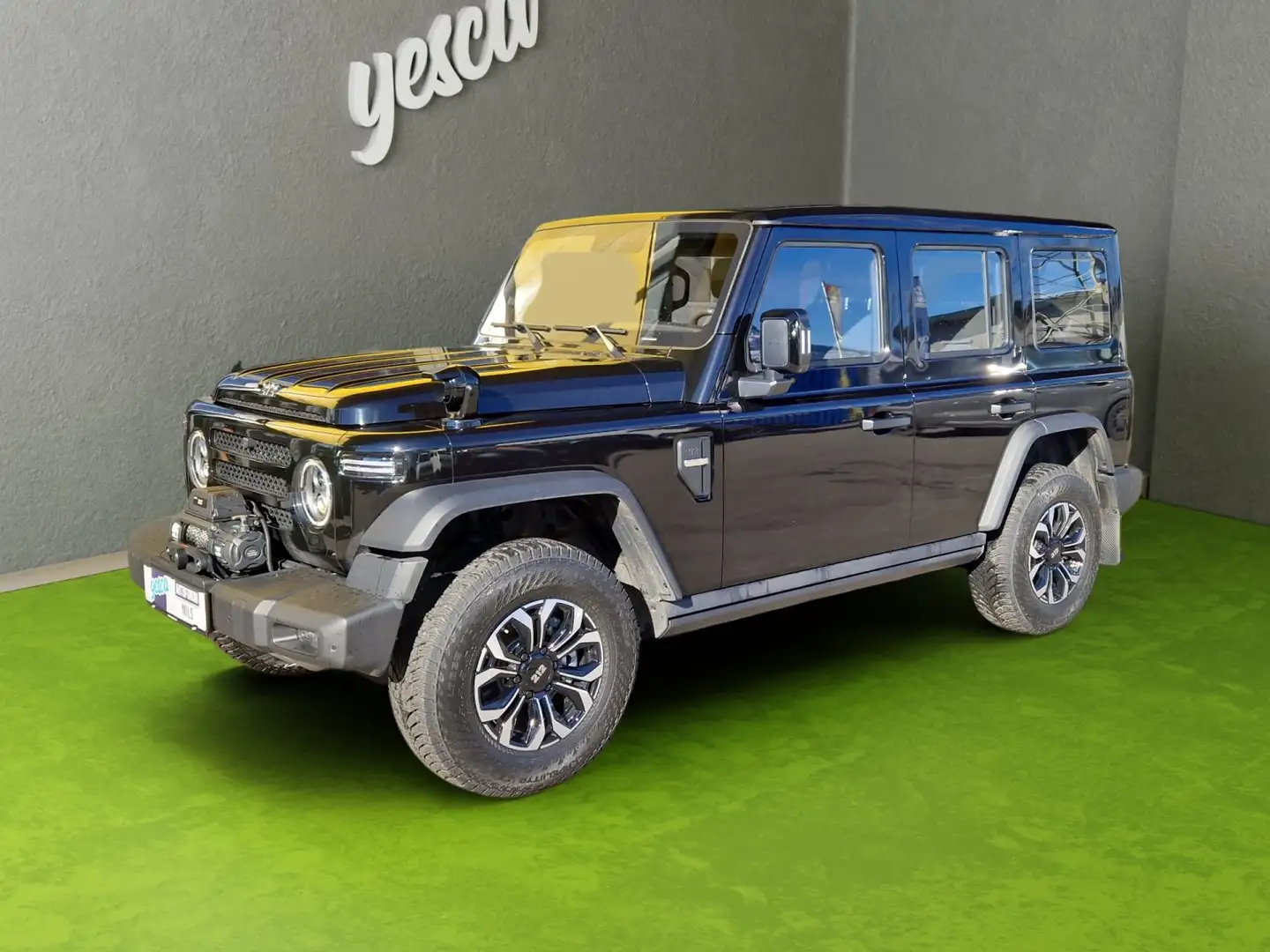 BAW 212 212 - Der chinesische Offroad Pionier Schwarz - 1