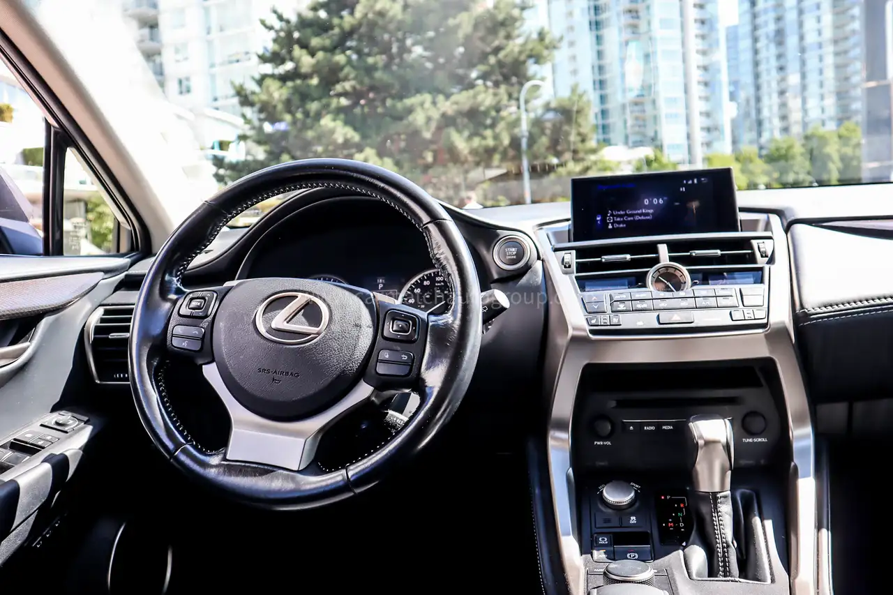 Lexus NX fotografie Lexus NX