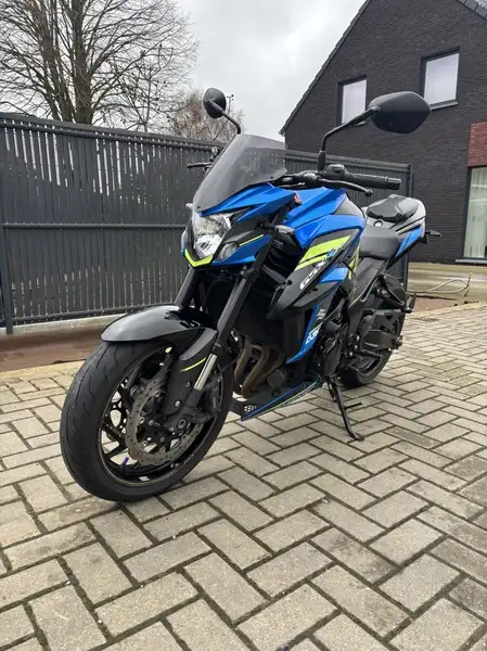 Suzuki GSX-S 750 - foto 3