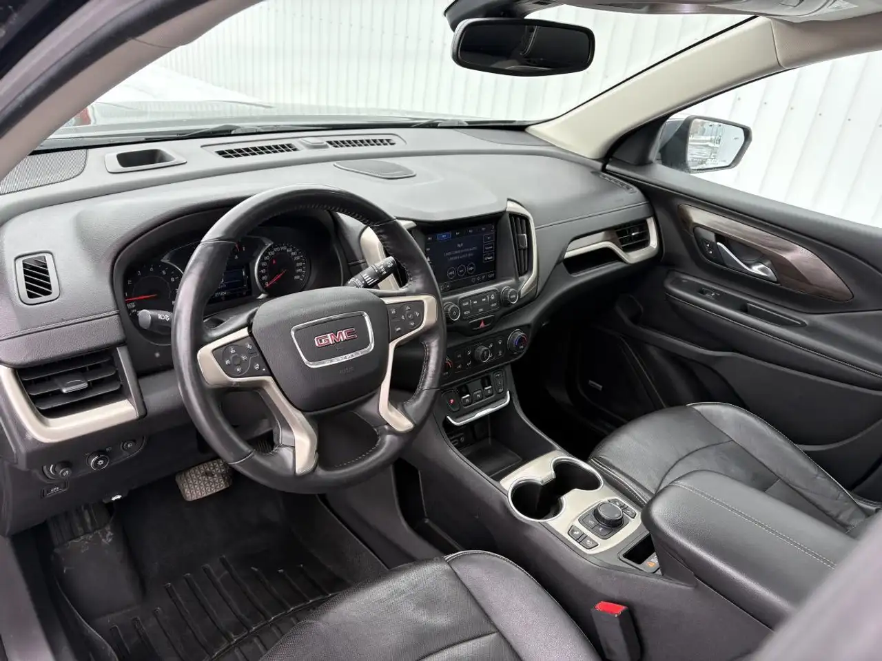 GMC Terrain снимка GMC Terrain
