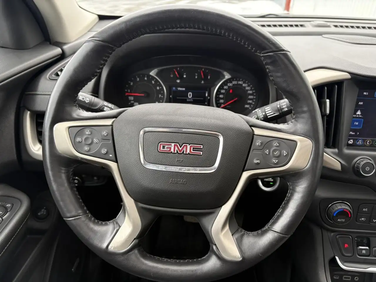 GMC Terrain снимка GMC Terrain