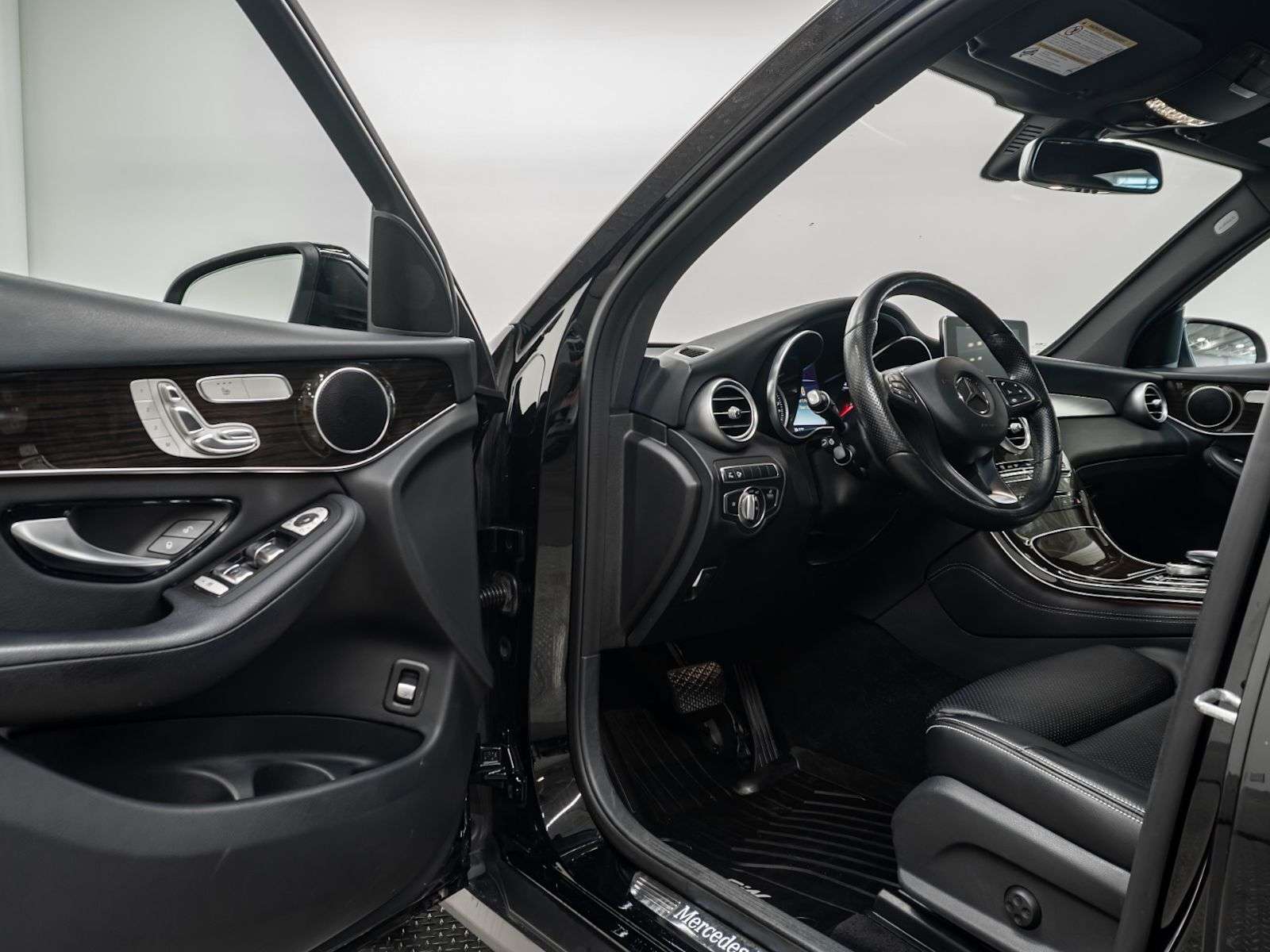 2018 Mercedes-Benz GLC GLC 300 — снимка 1