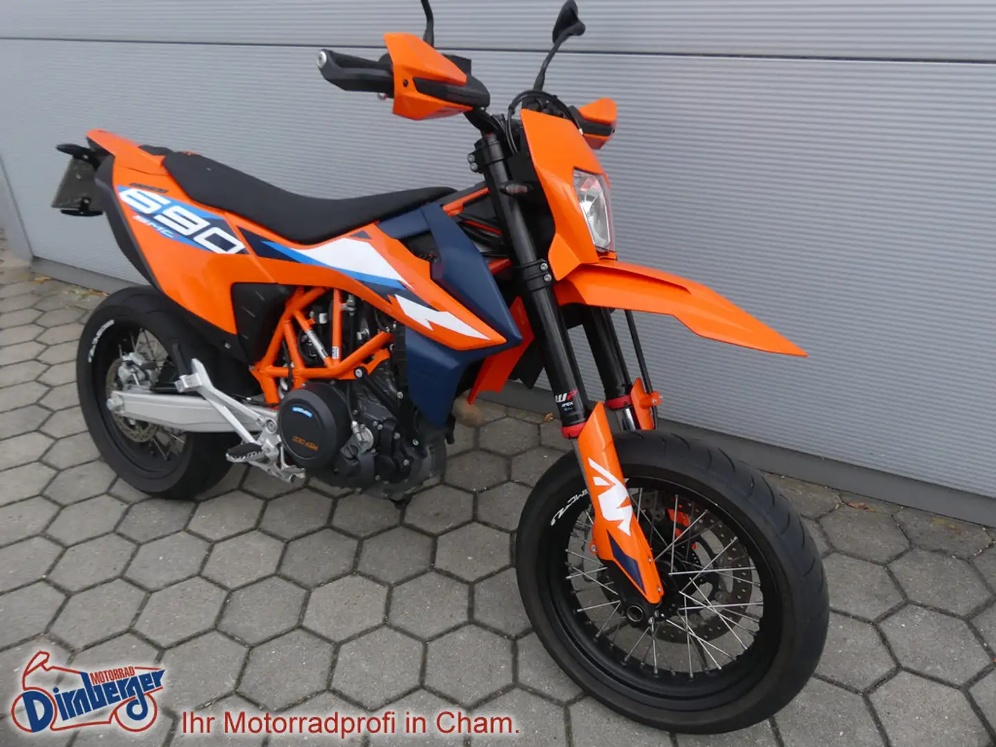 KTM 690 SMC R A2 - Drosselung, Remus, TOP-Zustan Šedá - 1