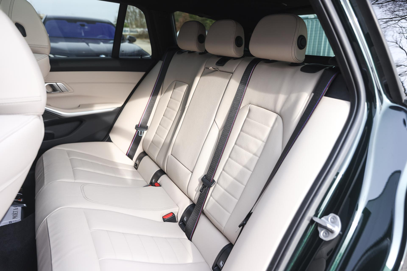 BMW 330 3 Serie Touring 330e M Sport Automaat / Panoramada — photo 14
