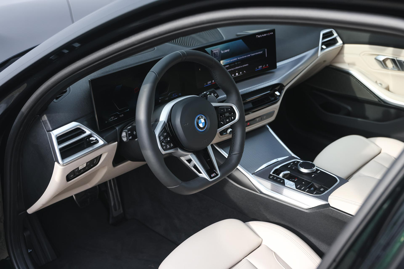 BMW 330 3 Serie Touring 330e M Sport Automaat / Panoramada — photo 10