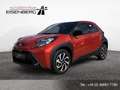 Toyota Aygo X 1.0 Teamplayer Rood - thumbnail 1