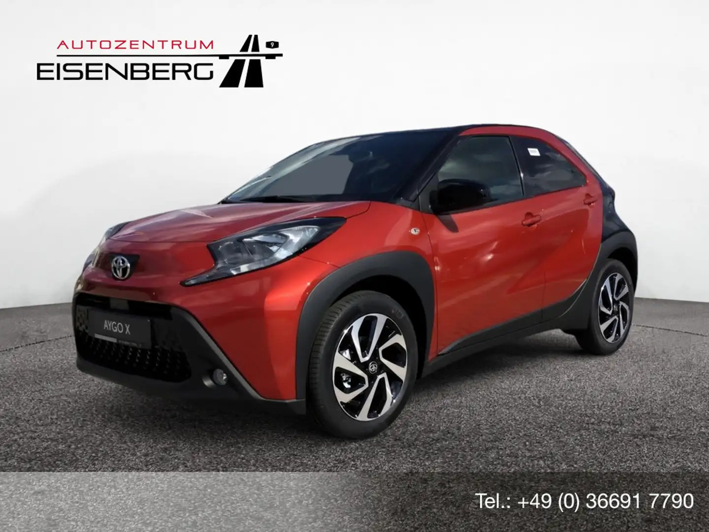 Toyota Aygo X 1.0 Teamplayer Rood - 1