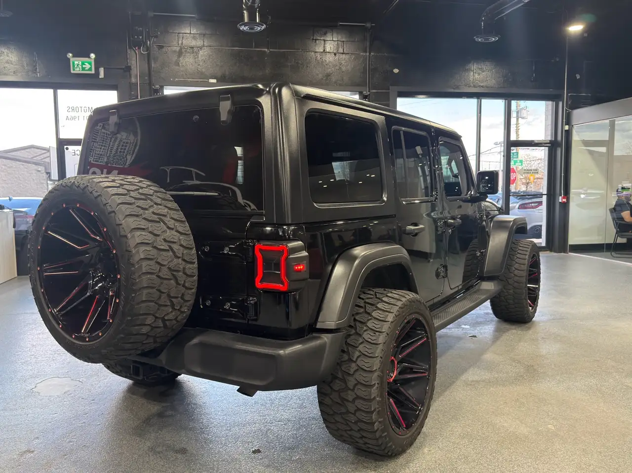 Jeep Wrangler снимка Jeep Wrangler