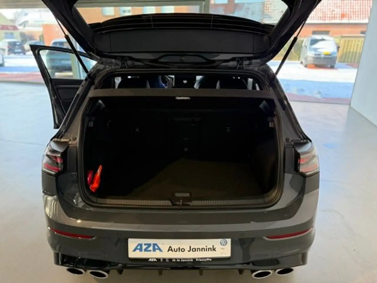 Volkswagen Golf R 2.0 TSI 4Motion | DCC | Matrix | ACC 15