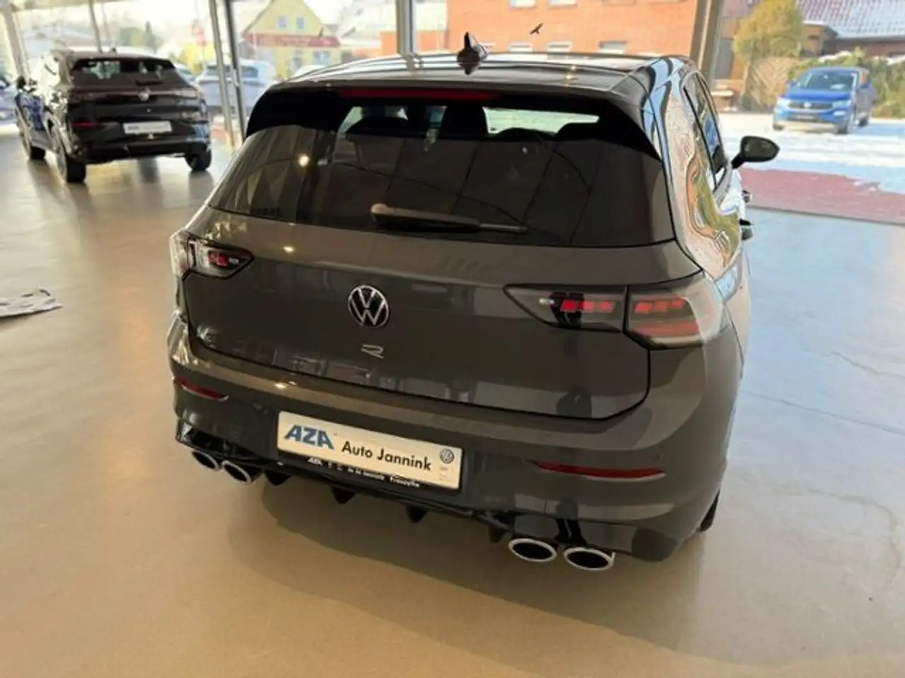 Volkswagen Golf R 2.0 TSI 4Motion | DCC | Matrix | ACC 11