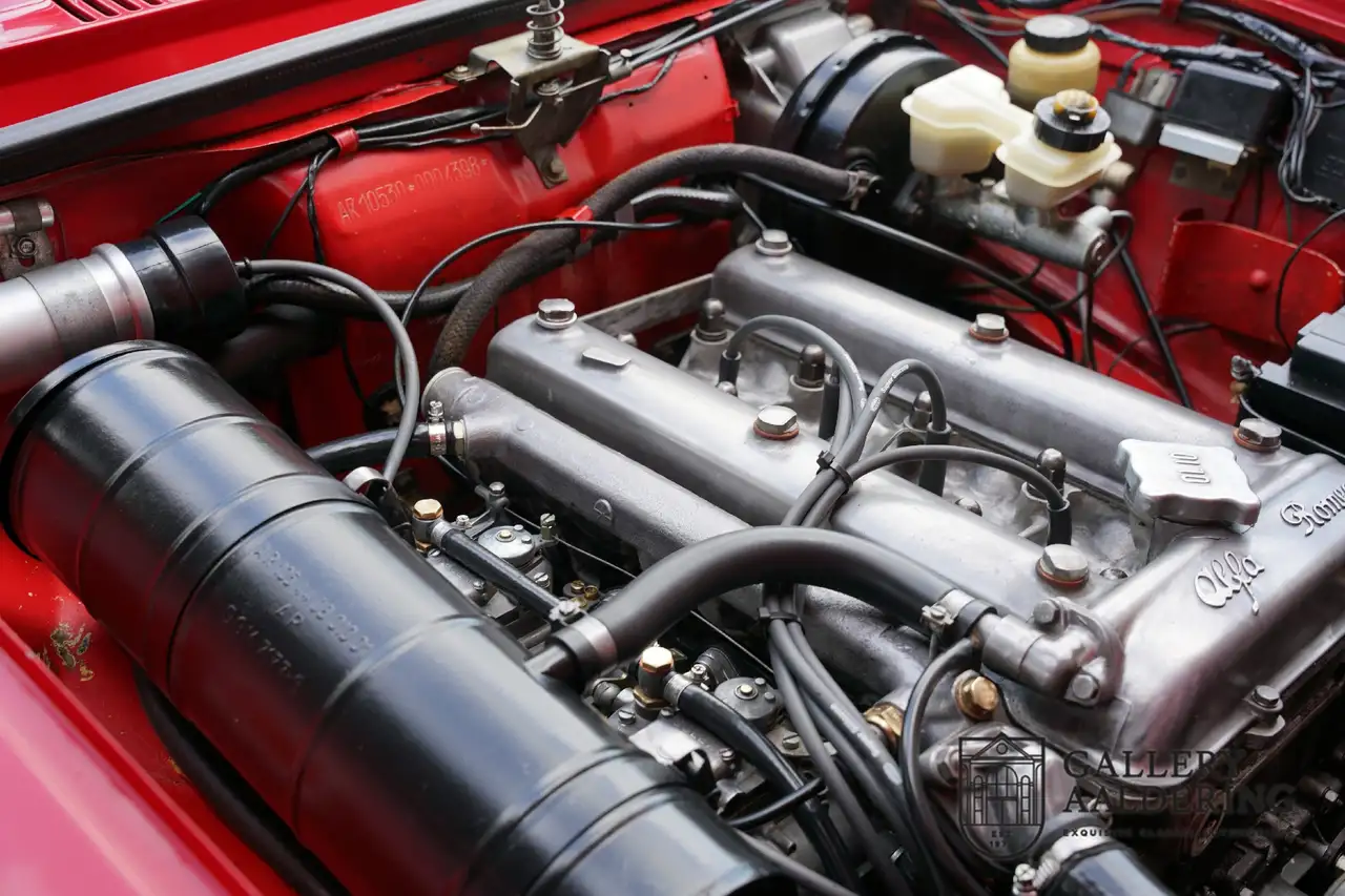 Alfa Romeo GT 1300 Junior "Unificato" Recipient of an older rest, foto 7