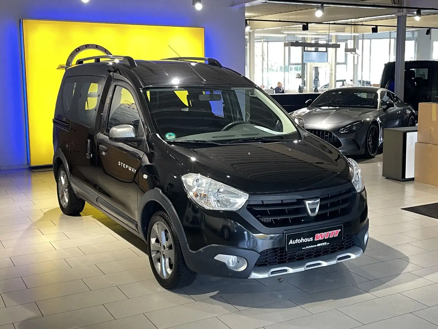 Dacia Dokker Stepway *Sitzheizung*PDC*1.Hand Schwarz - 1