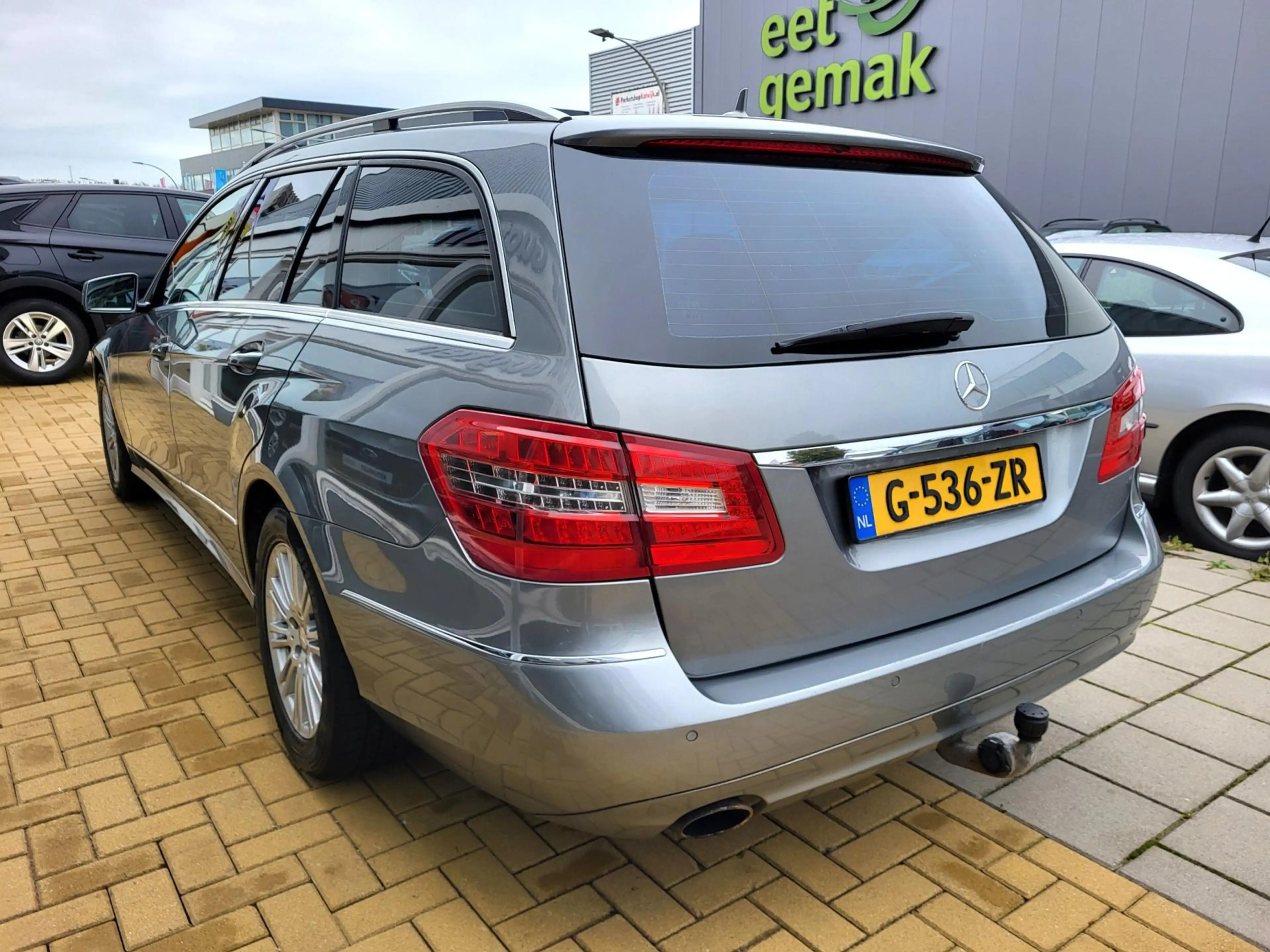 Mercedes-Benz E 250 Estate CGI Elegance / Luchtvering / ClimateControl — photo 4