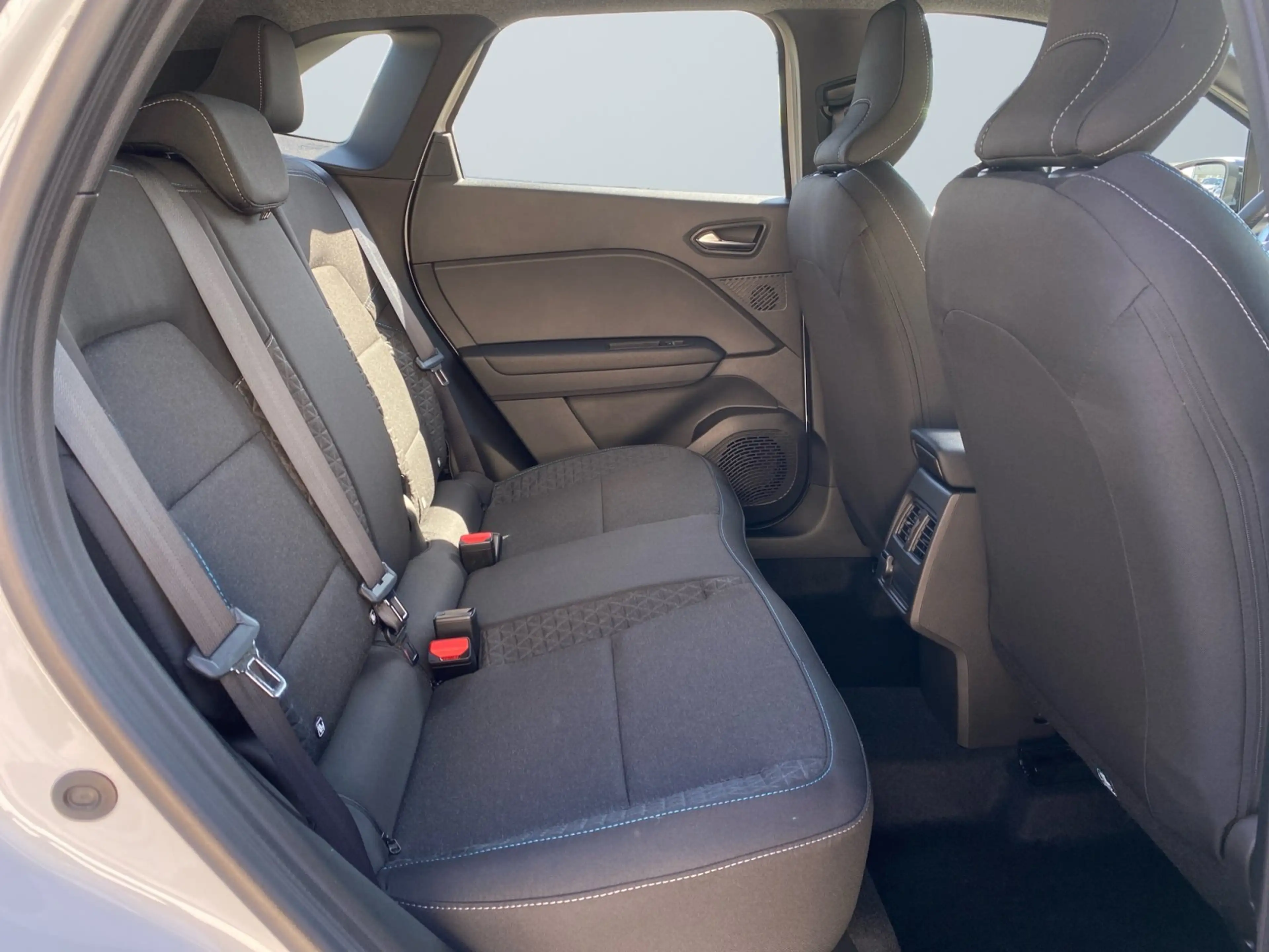 Mitsubishi Grandis Diamant PLUS 1.8l TEMP+KAMERA+SHZ+DAB — photo 11