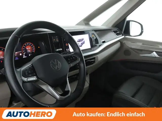 Volkswagen Multivan view 11