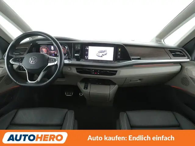 Volkswagen Multivan view 12