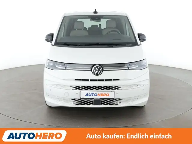 Volkswagen Multivan view 9