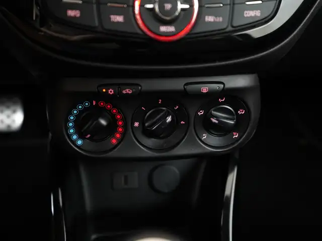 Opel Adam view 11