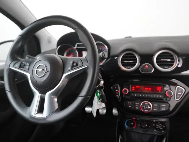 Opel Adam view 5