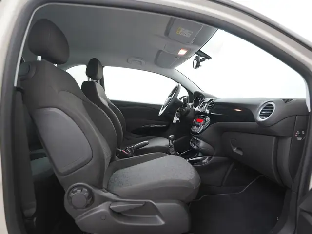 Opel Adam view 3