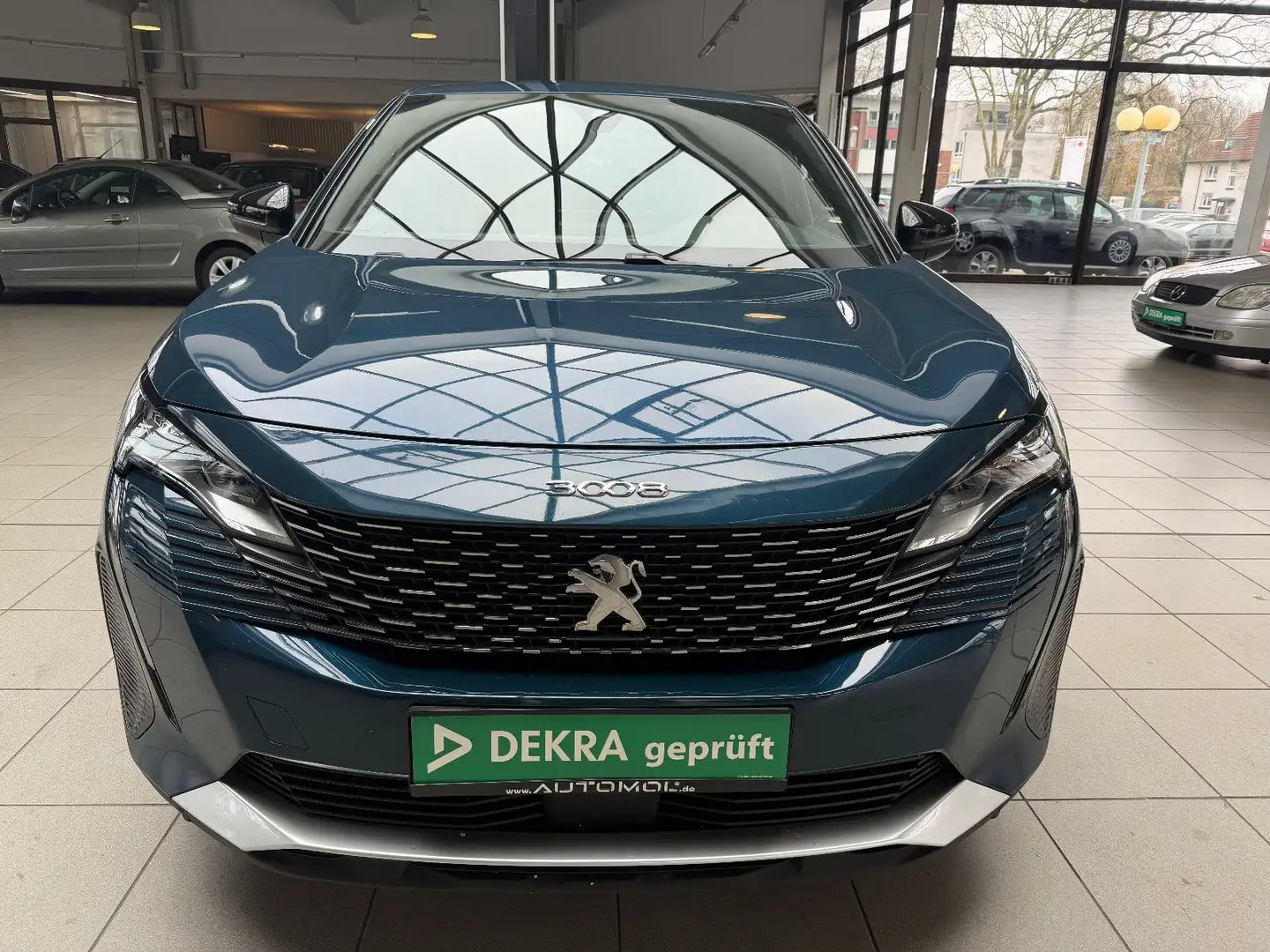 Peugeot 3008 Allure Pack, Klima, PDC, Navi, Cam Blau - 2