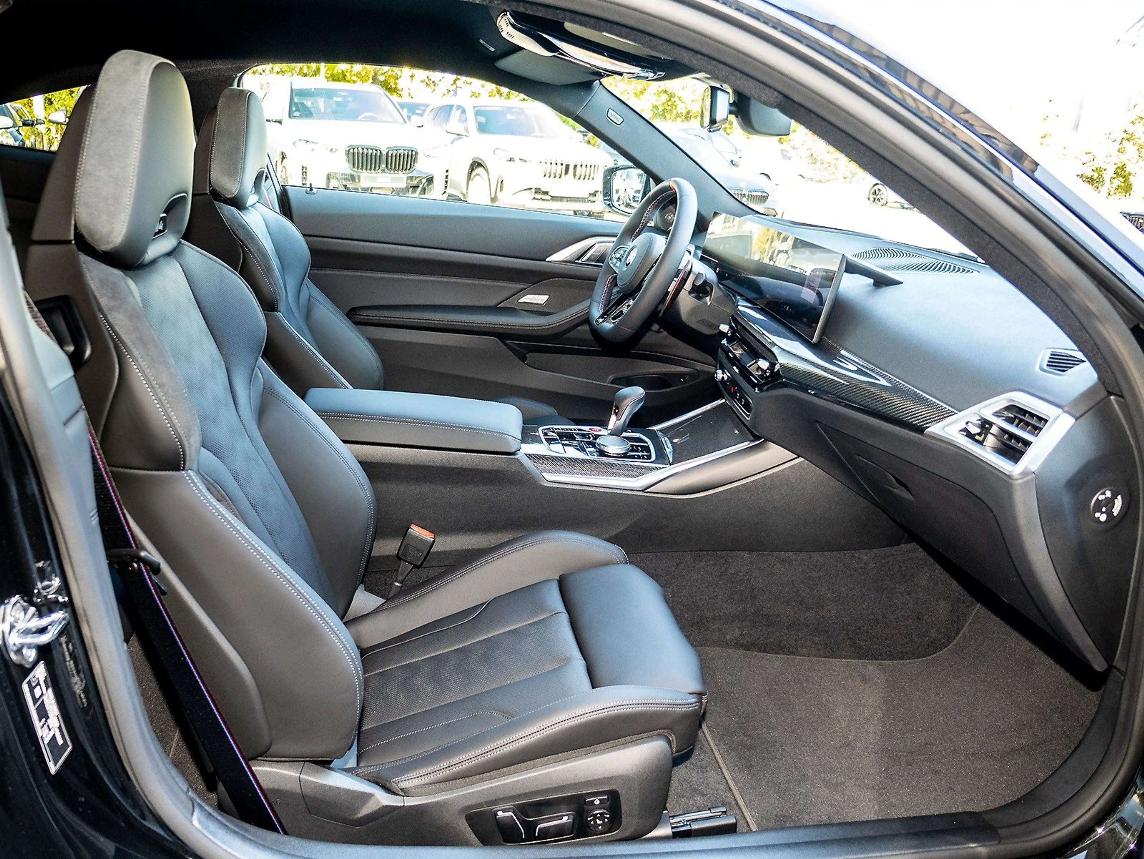BMW M4 Competition HERBSTKNALLER 23.620 EUR sparen! — photo 4