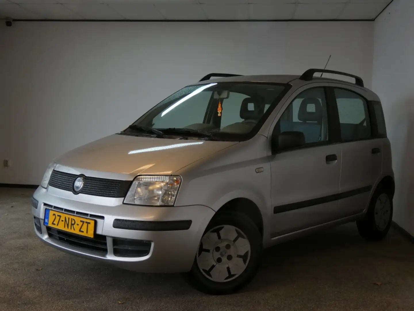 Fiat Panda 1.1 Active Plus Nwe APK Gris - 1