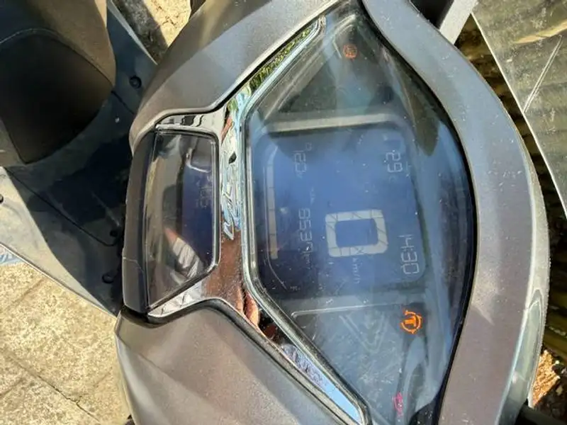 Honda SH 350I - foto 7
