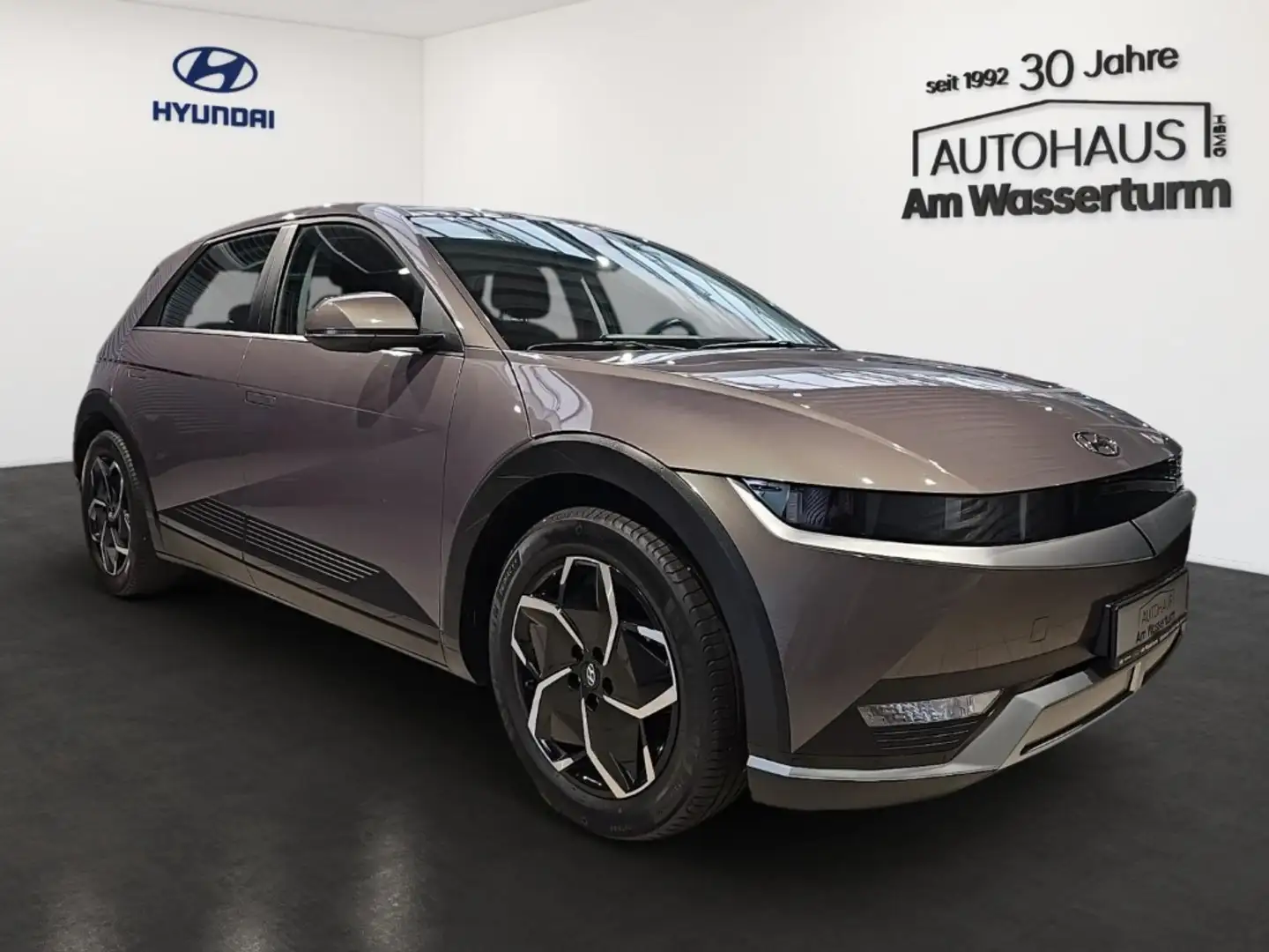 Hyundai IONIQ 5 Basis MIT HECKANTRIEB UND 72,6KWH BATT. Grau - 2