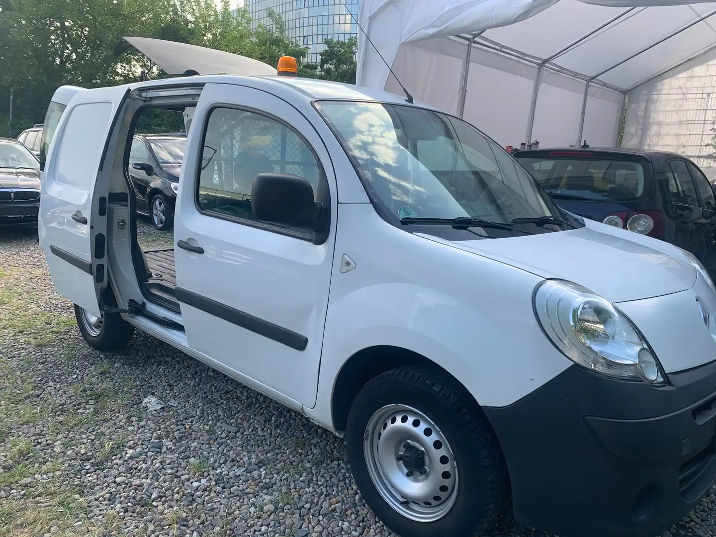 Renault Kangoo Rapid Extra+1Hand+TÜV ist Neu+1Jahr Garantie Weiß - 1