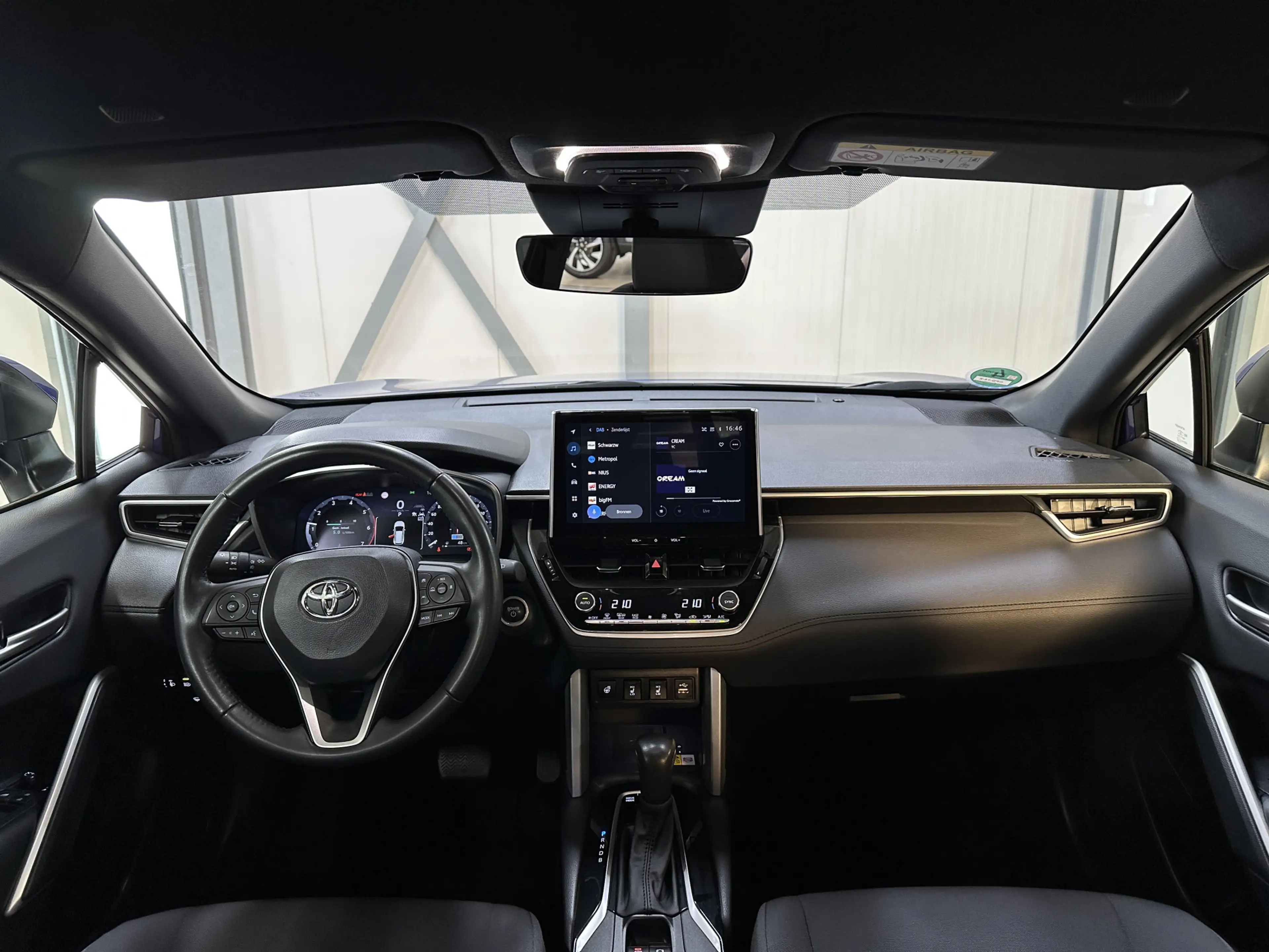 Toyota Corolla Cross Hybrid 140 Dynamic AUT. | Navi | Camera | Trekhaak — photo 6