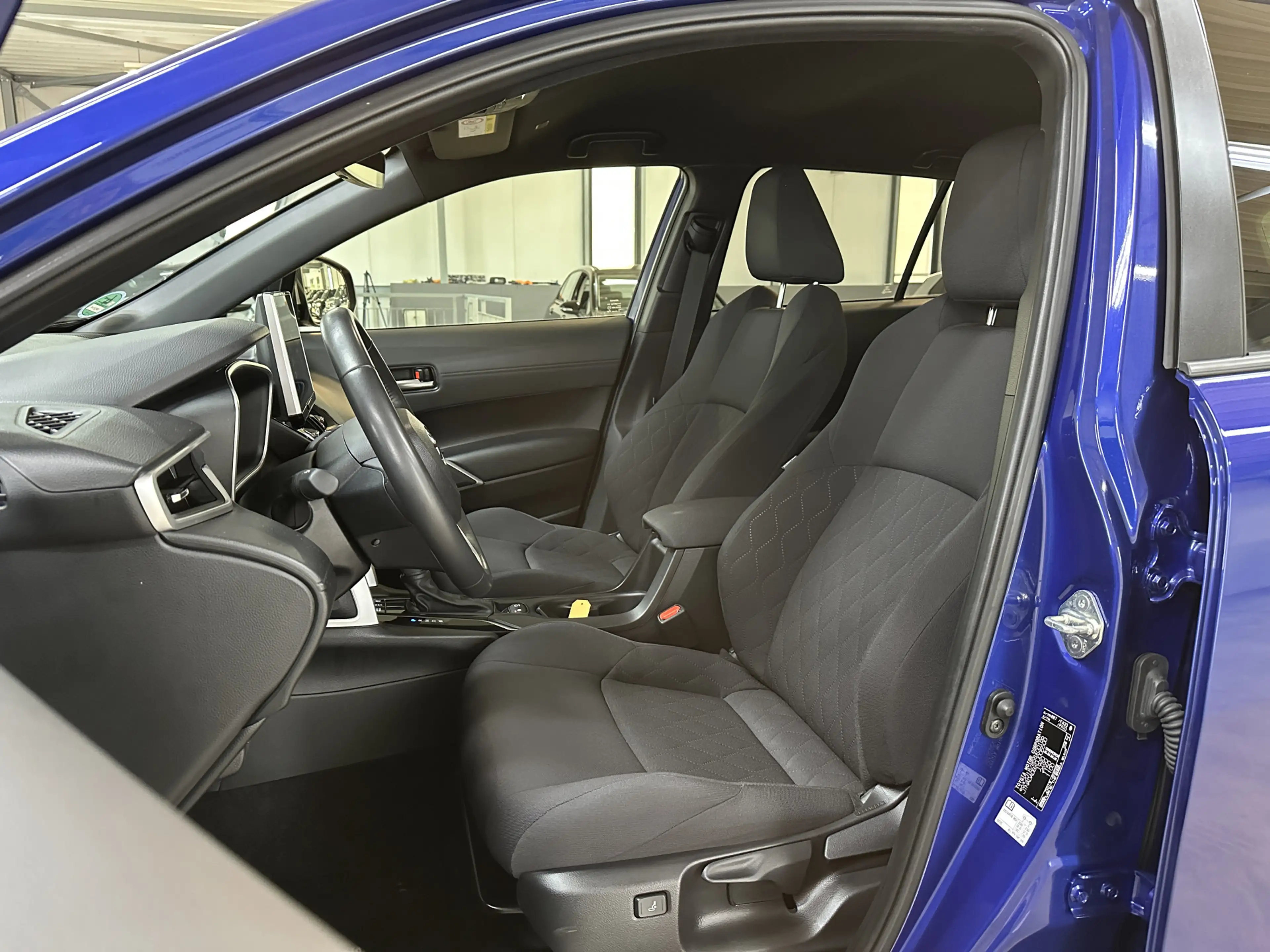 Toyota Corolla Cross Hybrid 140 Dynamic AUT. | Navi | Camera | Trekhaak — photo 7