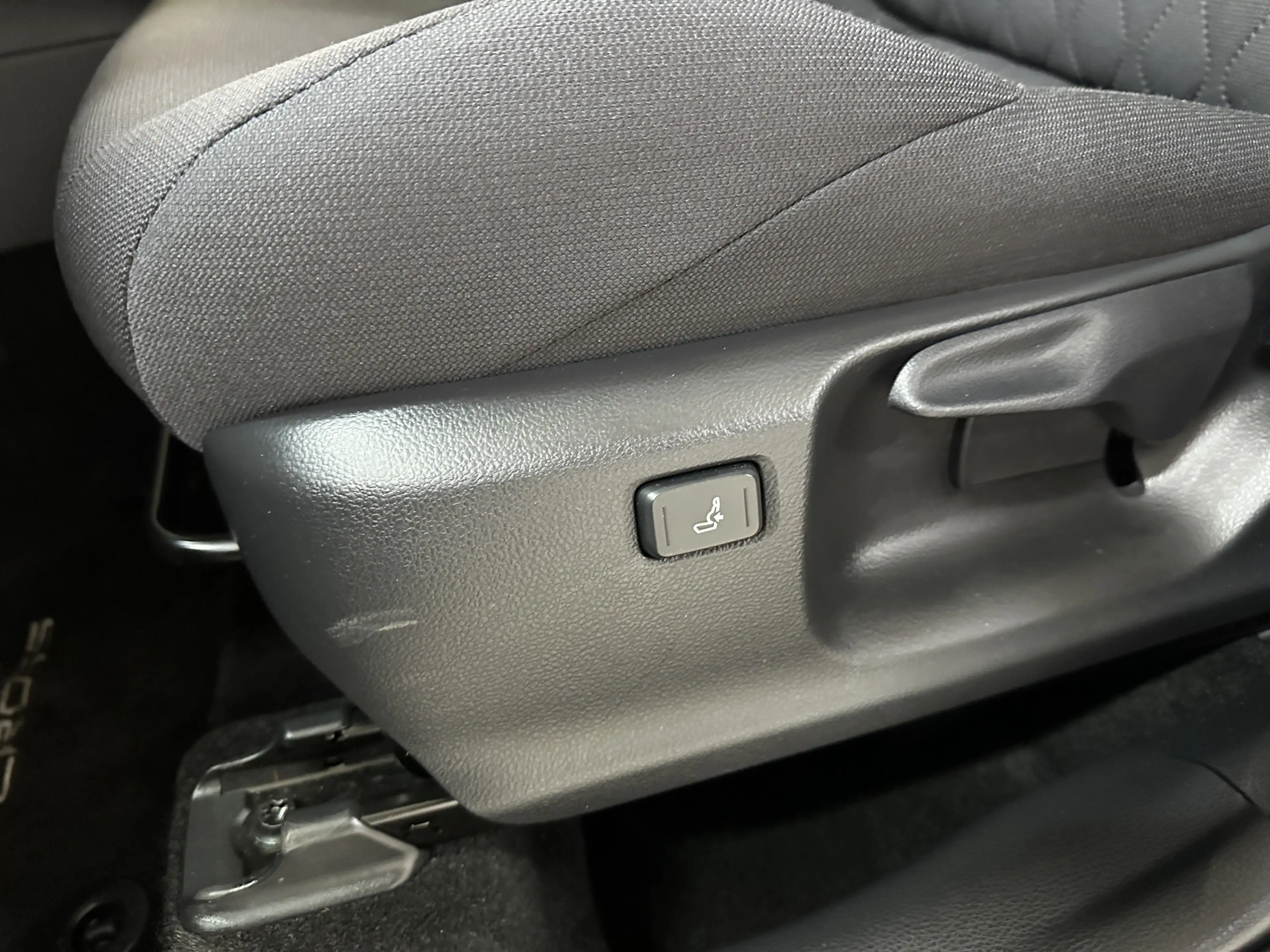Toyota Corolla Cross Hybrid 140 Dynamic AUT. | Navi | Camera | Trekhaak — photo 9
