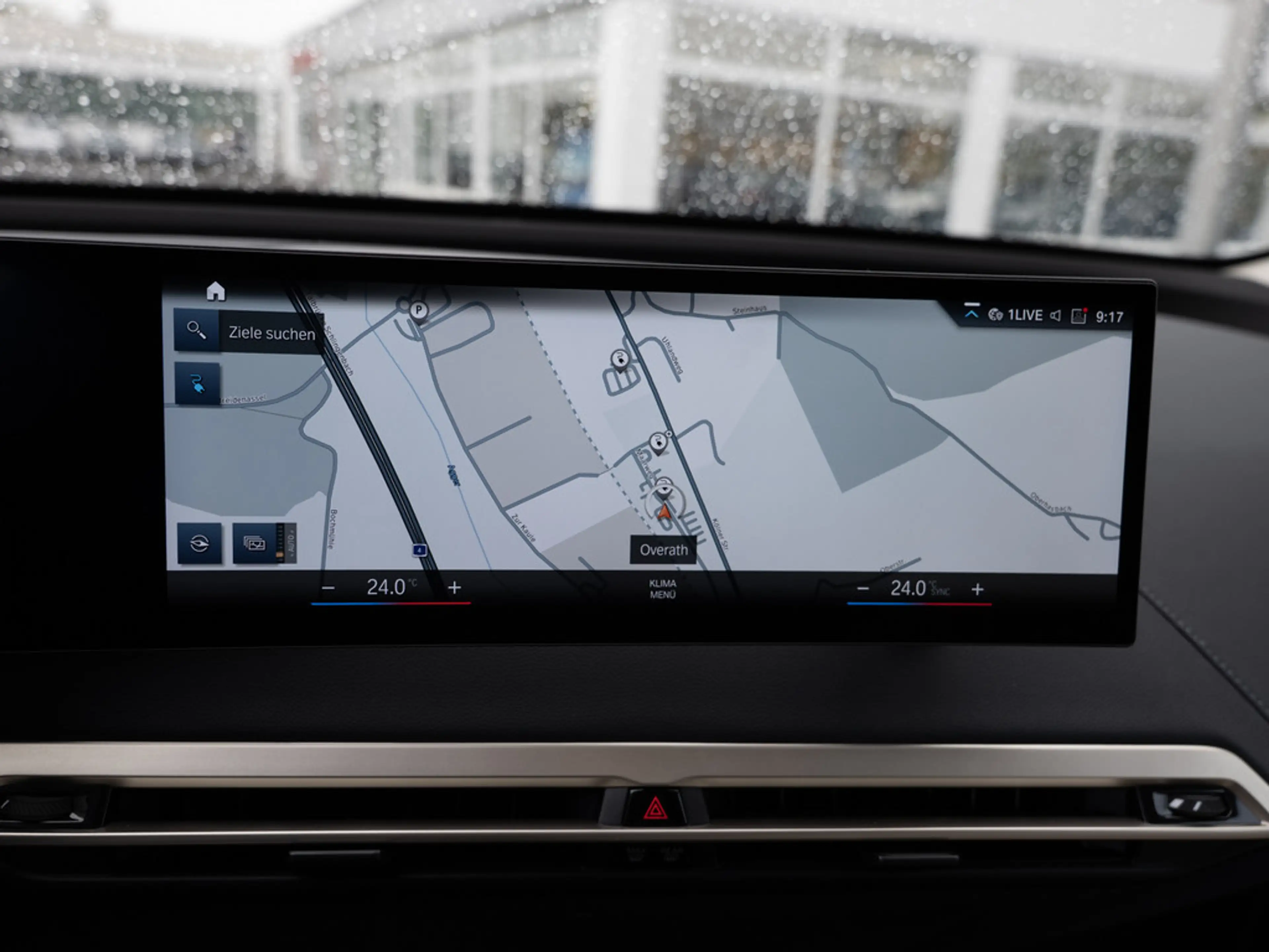 BMW iX xDrive40 Sport AHK HUD 360° LED ACC NAVI — photo 15