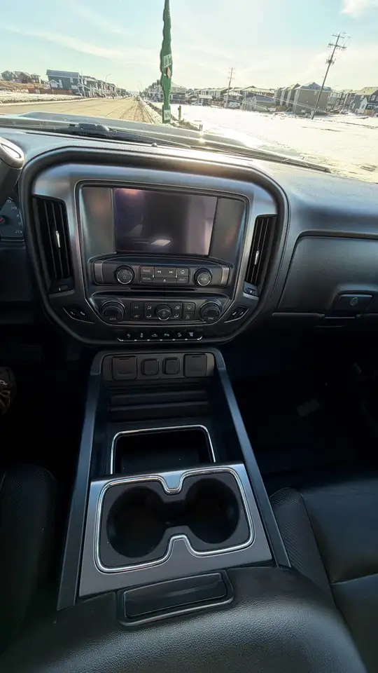 GMC Sierra 2500HD снимка GMC Sierra 2500HD
