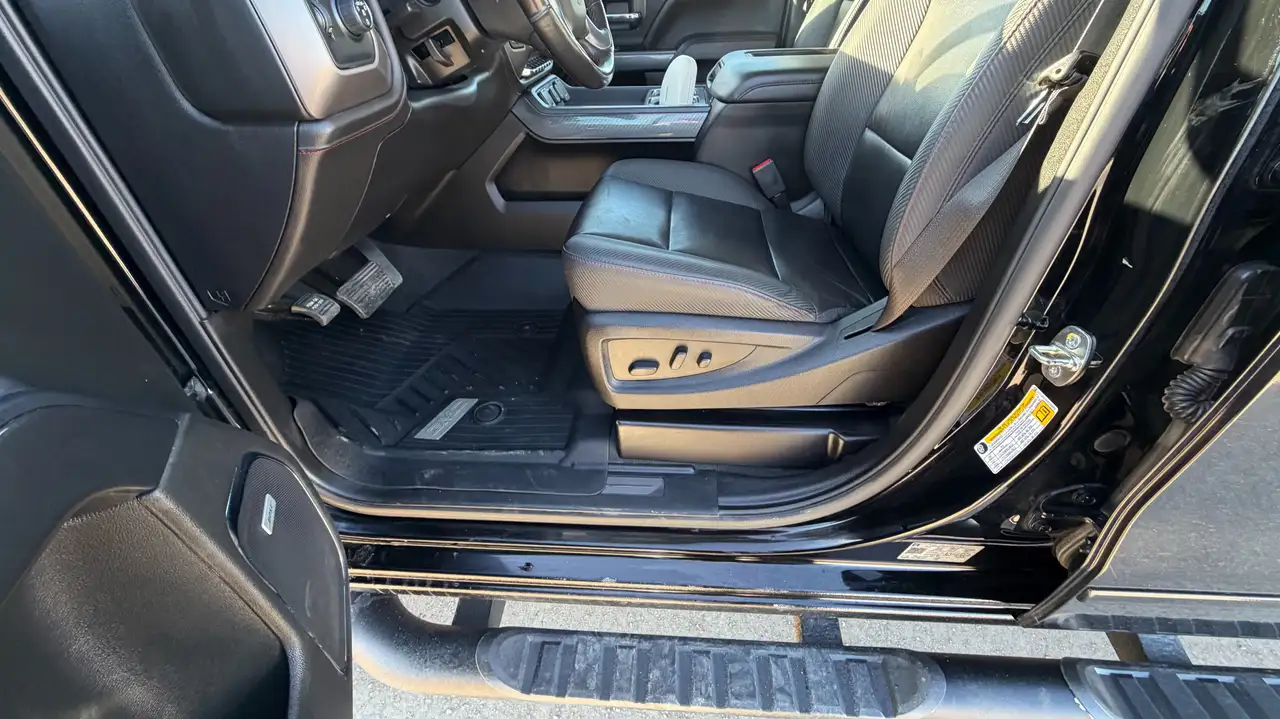 GMC Sierra 2500HD снимка GMC Sierra 2500HD