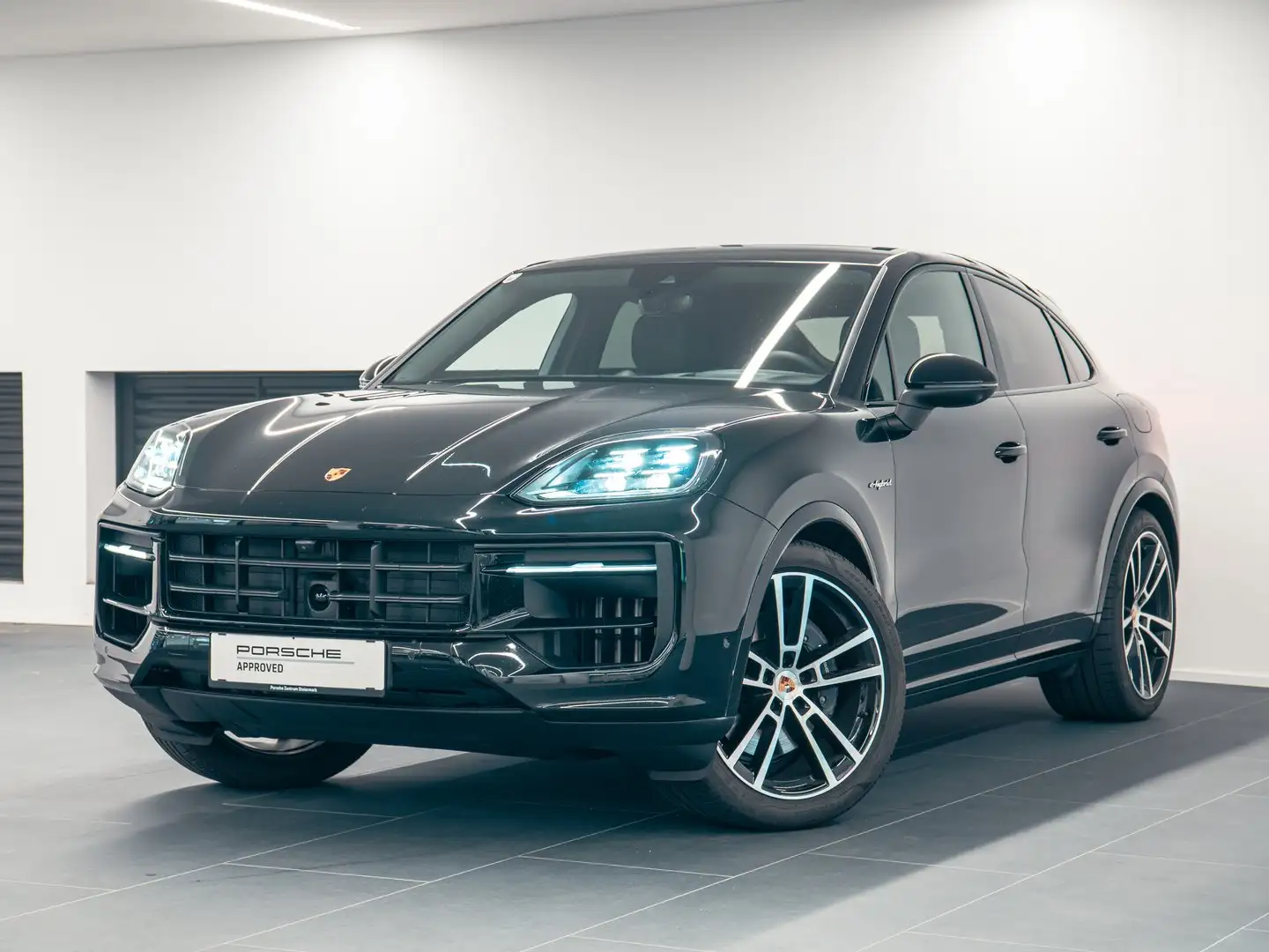 Porsche Cayenne E-Hybrid Coupé Schwarz - 1
