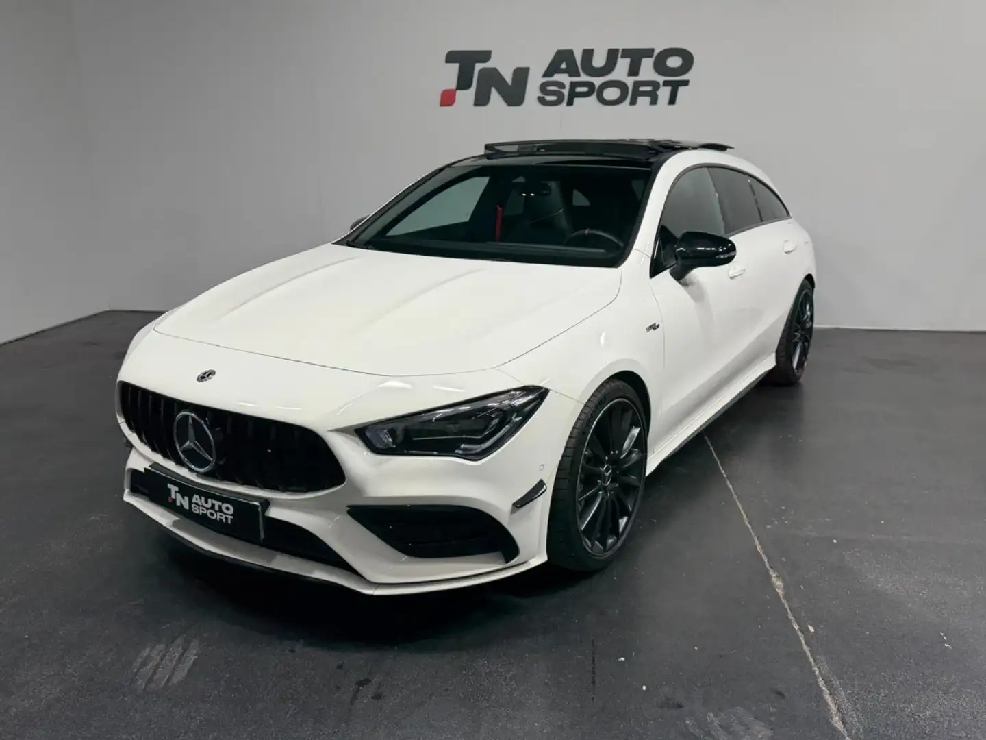 Mercedes-Benz CLA 45 AMG Shooting Brake 35 4Matic+ 7G-DCT Blanco - 1