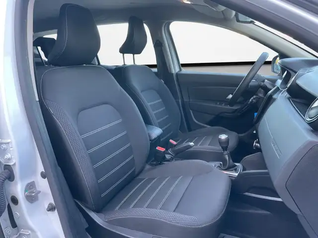 Dacia Duster view 15