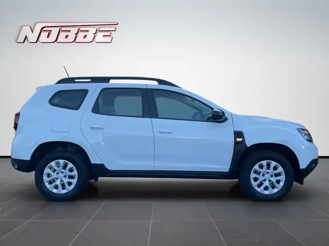 Dacia Duster view 6