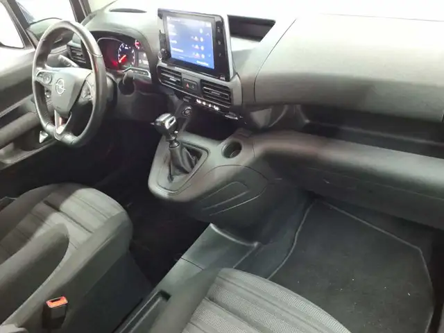 Opel Combo view 9